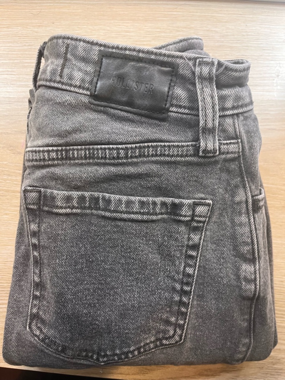 Hollister Womens Straight Leg Gray Denim Jeans